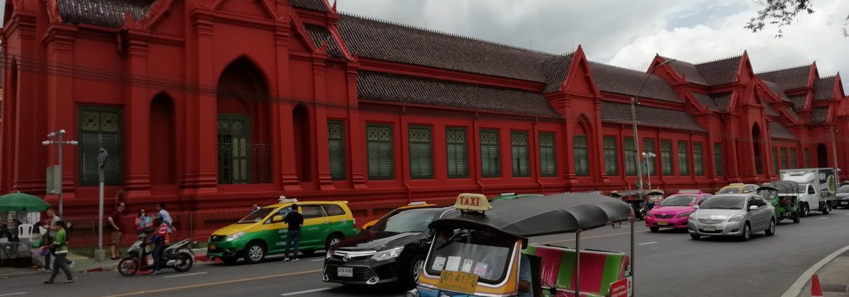 Travel like a local in Bangkok